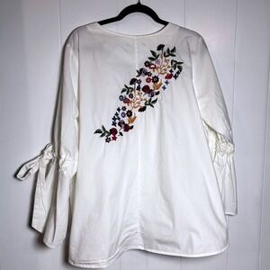 New Leaf Floral Embroidered V Neck Tunic White Long Bell Sleeve Tie Plus size 2X
